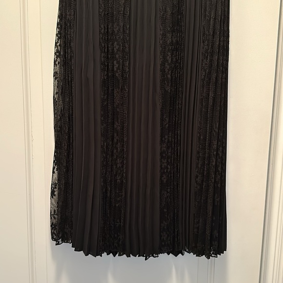 Maje combo lace/pleated skirt - Picture 3 of 5
